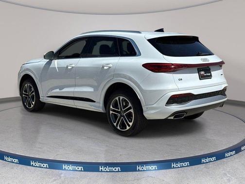 2025 Audi Q5 Premium TFSI quattro S tronic