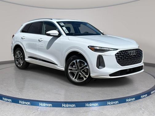 2025 Audi Q5 Premium TFSI quattro S tronic