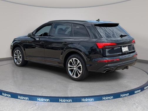 2025 Audi Q7 45 Premium Plus