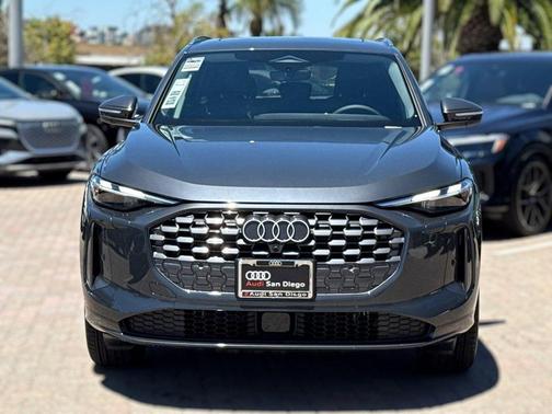 2025 Audi Q5 Premium