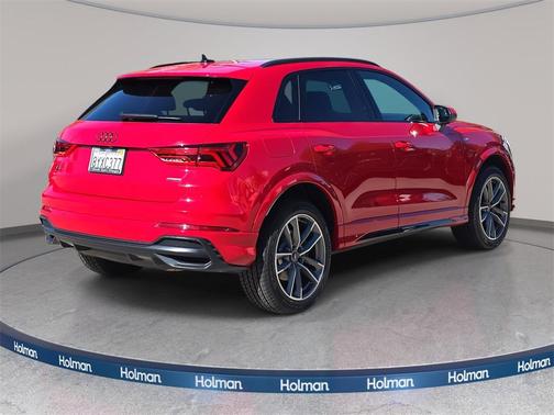 2022 Audi Q3 45 S line Premium