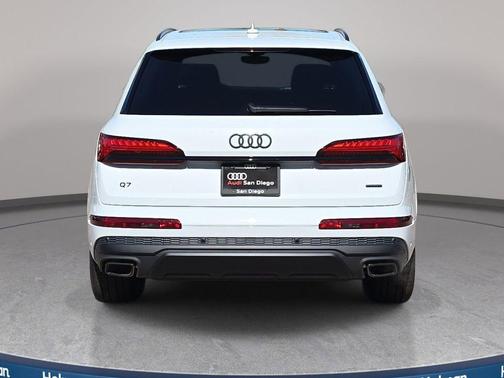 Glacier White Metallic 2026 Audi Q7 45 Premium Plus