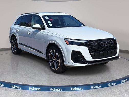 Glacier White Metallic 2026 Audi Q7 45 Premium Plus