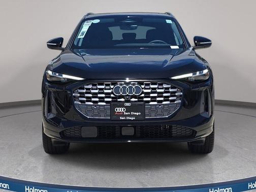 Mythos Black Metallic 2026 Audi Q5 Premium Plus TFSI quattro S tronic