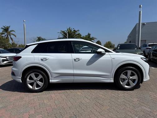 2023 Audi Q4 e-tron Premium Plus 50 quattro