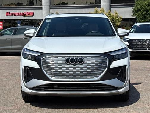 2023 Audi Q4 e-tron Premium Plus 50 quattro