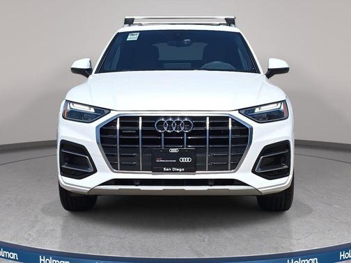 Ibis White 2023 Audi Q5 40 Premium