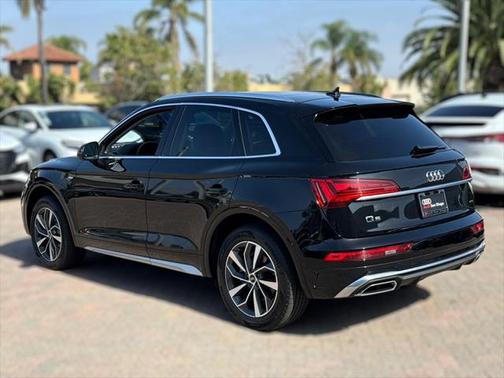 2022 Audi Q5 45 S line Premium Plus