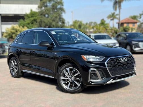 2022 Audi Q5 45 S line Premium Plus