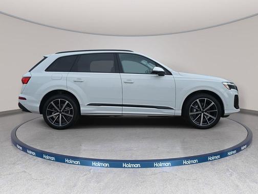 2026 Audi Q7 45 Premium Plus