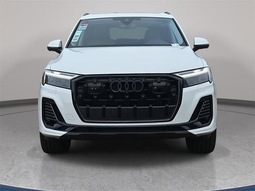 2026 Audi Q7 45 Premium Plus