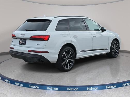 2026 Audi Q7 45 Premium Plus