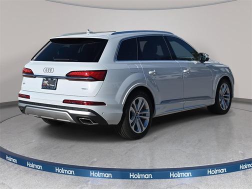 2026 Audi Q7 55 Premium Plus