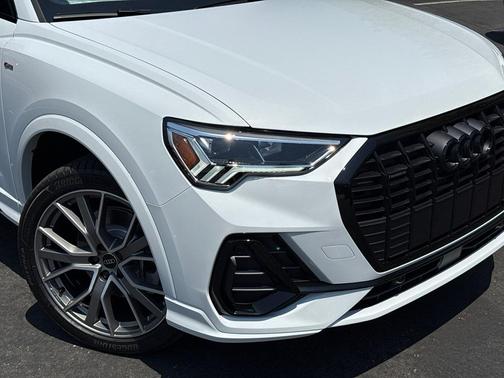 2025 Audi Q3 45 S line Premium Plus