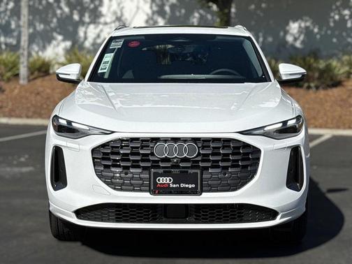 2025 Audi Q5 Premium