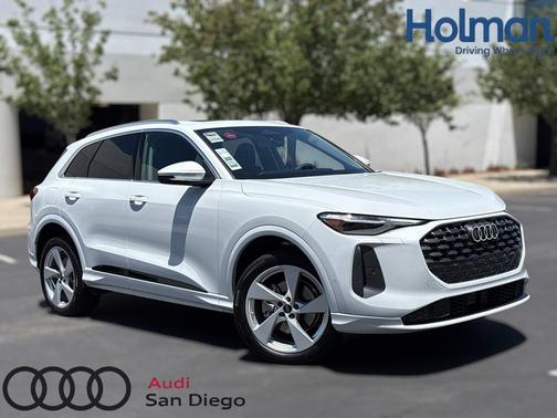 2025 Audi Q5 Premium Plus