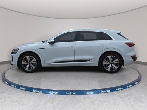 2024 Audi Q8 e-tron Premium Plus