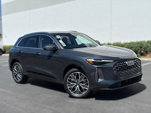 2025 Audi Q5 Premium Plus