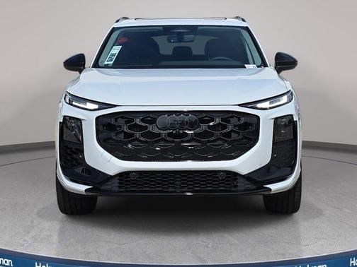Glacier White Metallic 2026 Audi Q3 TFSI quattro S tronic