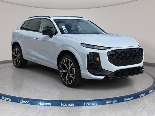 Glacier White Metallic 2026 Audi Q3 TFSI quattro S tronic