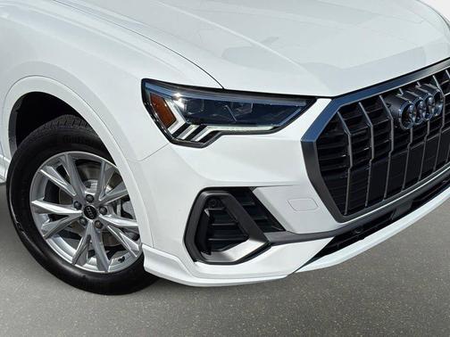 2025 Audi Q3 45 S line Premium Plus