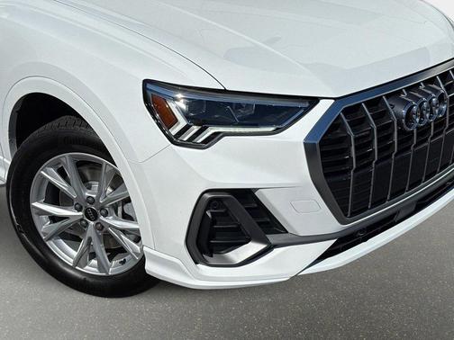 2025 Audi Q3 45 S line Premium Plus