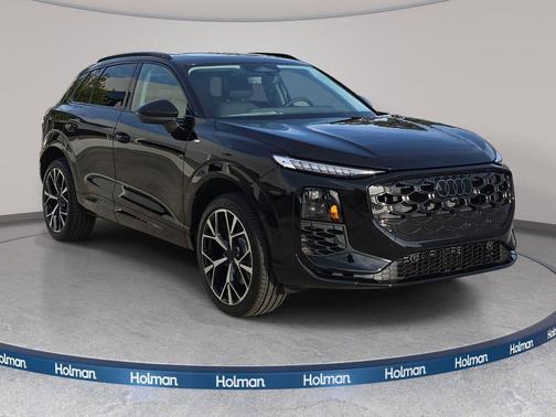 Mythos Black Metallic 2026 Audi Q3 TFSI quattro S tronic