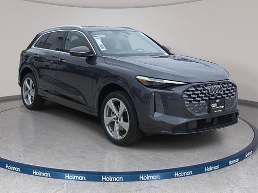 Tambora Gray Metallic 2026 Audi Q5 Premium Plus TFSI quattro S tronic