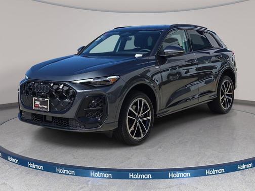 Daytona Gray Pearl Effect 2026 Audi Q5 Premium Plus TFSI quattro S tronic