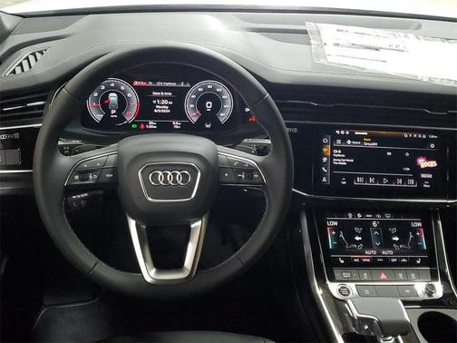 2025 Audi Q7 45 Premium