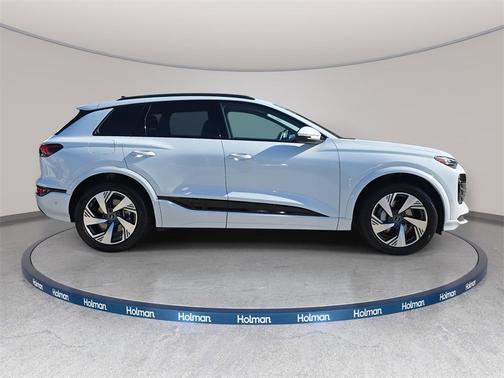 2025 Audi Q6 e-tron Premium Plus quattro