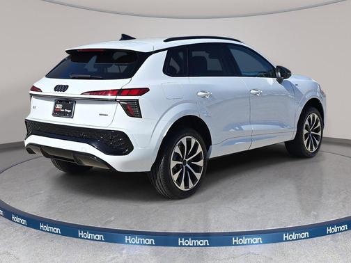 Arkona White 2026 Audi Q3 TFSI quattro S tronic