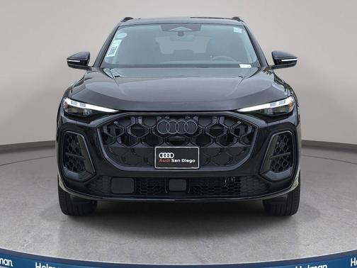Mythos Black Metallic 2026 Audi Q5 Premium Plus TFSI quattro S tronic