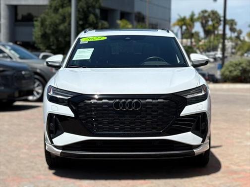 2024 Audi Q4 e-tron Prestige 50 quattro