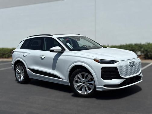 2025 Audi Q6 e-tron Premium Plus