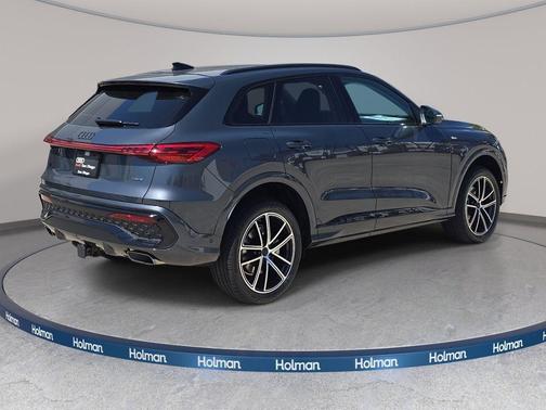 Tambora Gray Metallic 2026 Audi Q5 Premium Plus TFSI quattro S tronic