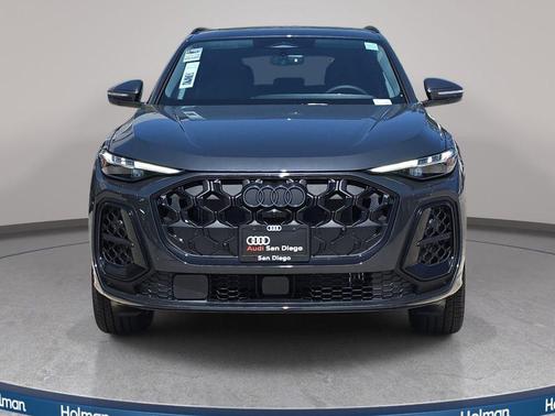 Tambora Gray Metallic 2026 Audi Q5 Premium Plus TFSI quattro S tronic