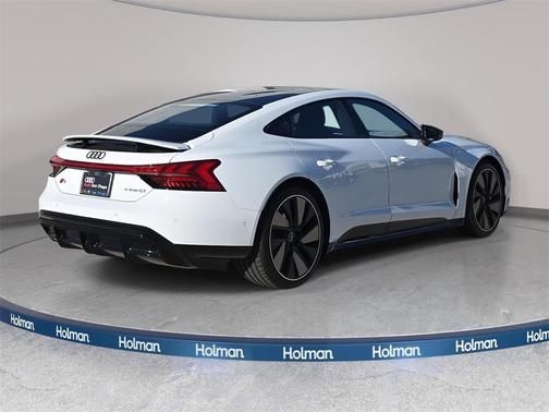 2026 Audi S e-tron GT Prestige quattro