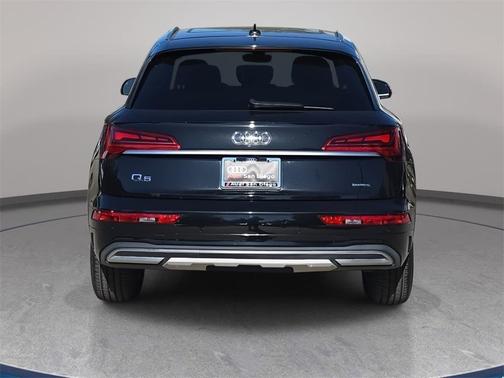 2023 Audi Q5 40 Premium