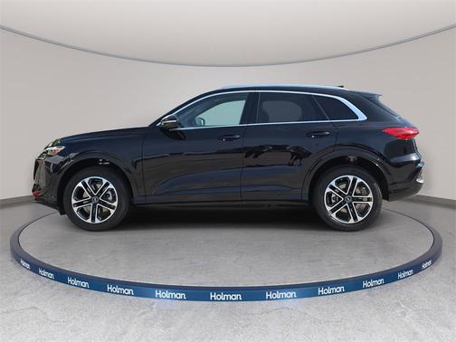 2025 Audi Q5 Premium TFSI quattro S tronic