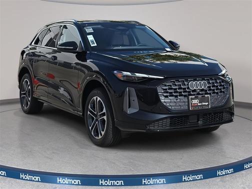 2025 Audi Q5 Premium TFSI quattro S tronic