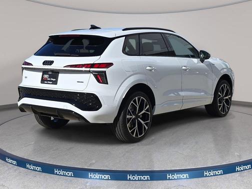 Arkona White 2026 Audi Q3 TFSI quattro S tronic