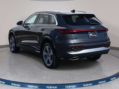 Tambora Gray Metallic 2025 Audi Q5 Premium Plus TFSI quattro S tronic