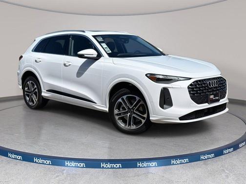 Arkona White 2025 Audi Q5 Premium TFSI quattro S tronic