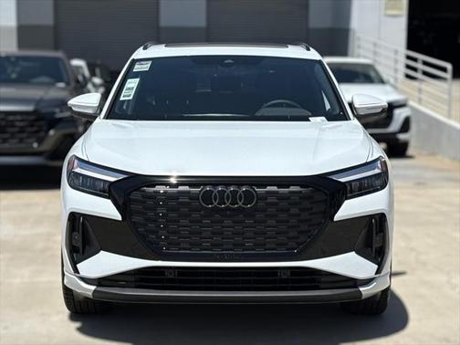 2025 Audi Q4 e-tron Premium Plus 55 quattro