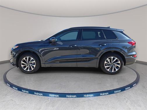 2025 Audi Q6 e-tron Premium quattro