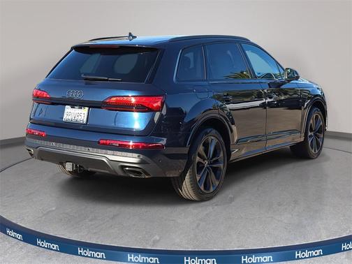 2025 Audi Q7 55 Premium Plus