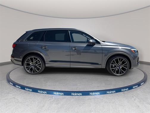 2025 Audi Q7 55 Premium Plus