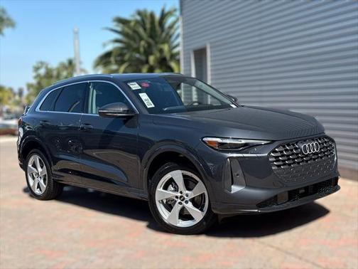 2025 Audi Q5 Premium Plus