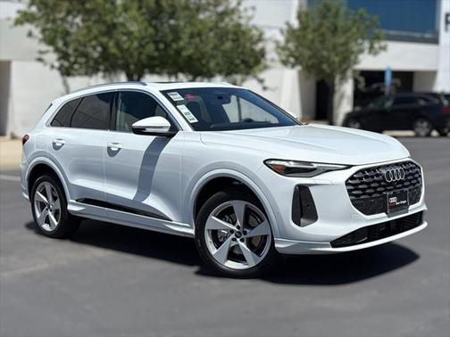 2025 Audi Q5 Premium Plus